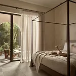 Hotel Pierros