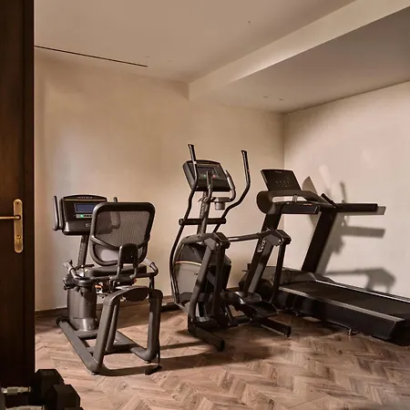Hotell Pierros 5*
