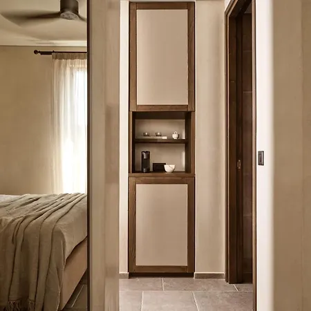 Hotell Pierros 5*